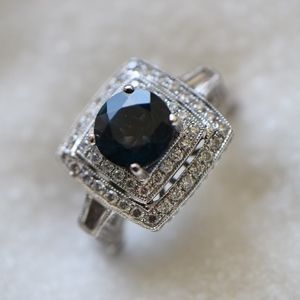 18k White gold Diamond Engagement Ring